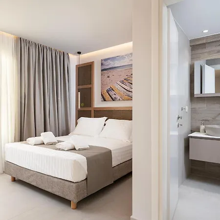 公寓 Elysian Beachfront Luxury With Jacuzzi - Sea & View - Adults Only
