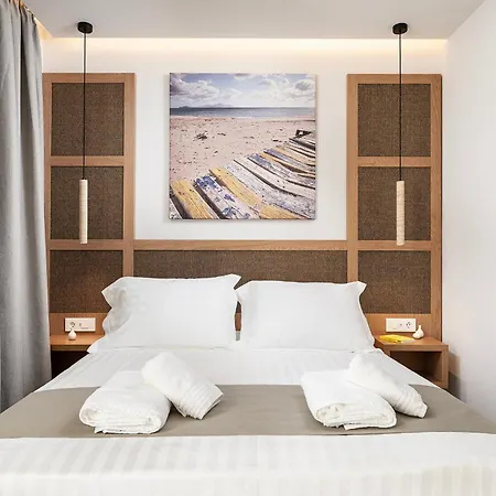 Elysian Beachfront Luxury With Jacuzzi - Sea & View - Adults Only * 科斯镇