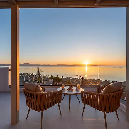 公寓 Elysian Beachfront Luxury With Jacuzzi - Sea & View - Adults Only 科斯镇