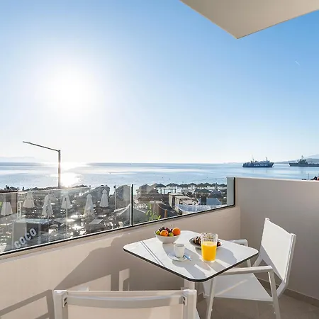 公寓 Elysian Beachfront Luxury With Jacuzzi - Sea & View - Adults Only *