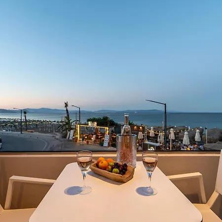 Elysian Beachfront Luxury With Jacuzzi - Sea & View - Adults Only 公寓 科斯镇