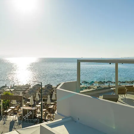 Elysian Beachfront Luxury With Jacuzzi - Sea & View - Adults Only 公寓