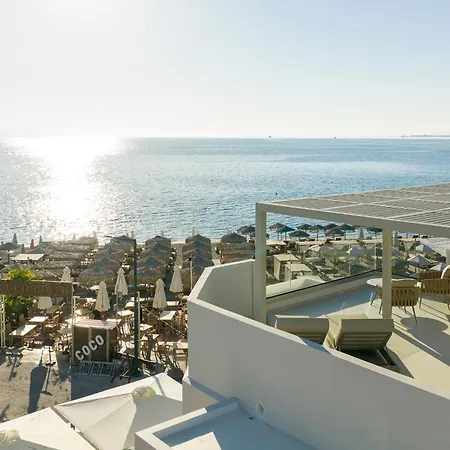 Elysian Beachfront Luxury With Jacuzzi - Sea & View - Adults Only 科斯镇